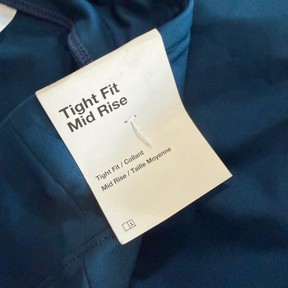 NWT Nike Mid Rise Flare Legging - Picture 11 of 13